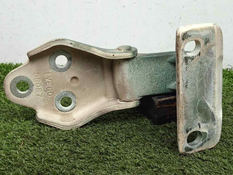 Recambio de bisagra para iveco daily ka 3.0 diesel cat referencia OEM IAM SINREFERENCIA DELANTERA.DERECHA SUPERIOR