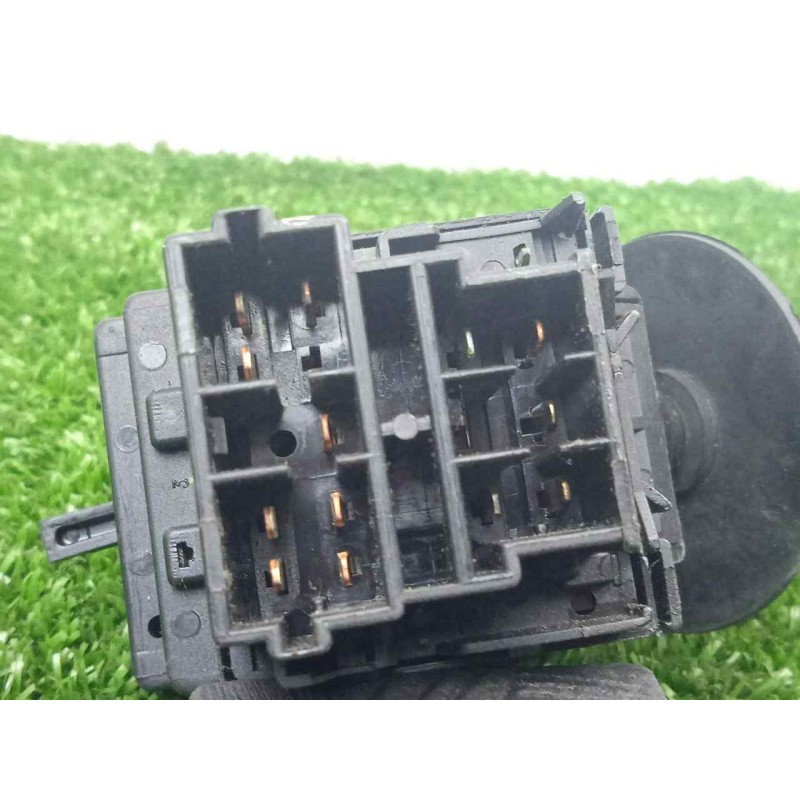 Recambio de mando luces para peugeot 405 berlina 2.0 cat referencia OEM IAM 96063790ZL CON.CLAXON 