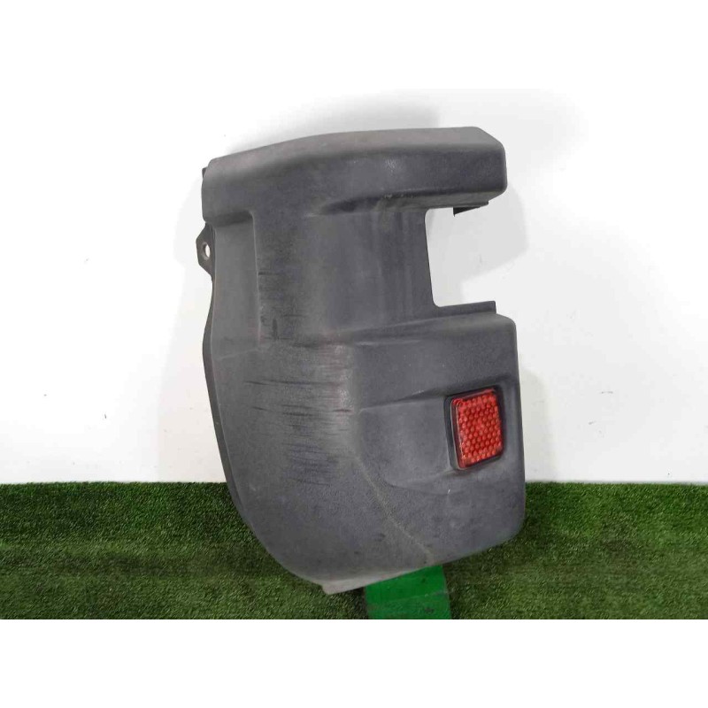 Recambio de puntera paragolpes trasera izquierda para iveco daily ka 3.0 diesel cat referencia OEM IAM 500326835-504099512  