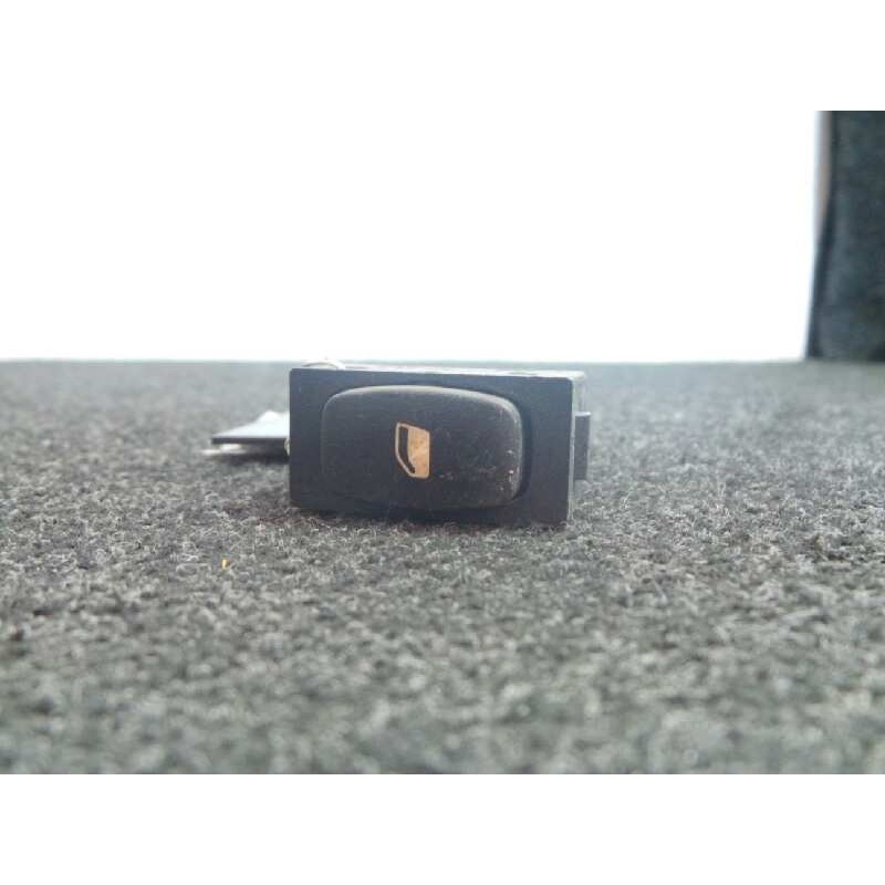 Recambio de mando elevalunas trasero derecho para peugeot 307 break / sw (s1) 2.0 hdi cat referencia OEM IAM   