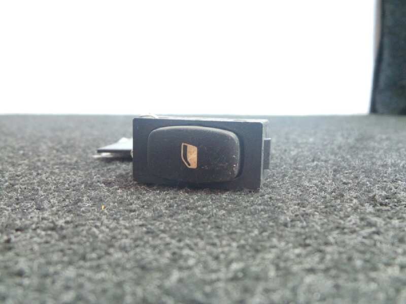 Recambio de mando elevalunas trasero derecho para peugeot 307 break / sw (s1) 2.0 hdi cat referencia OEM IAM   