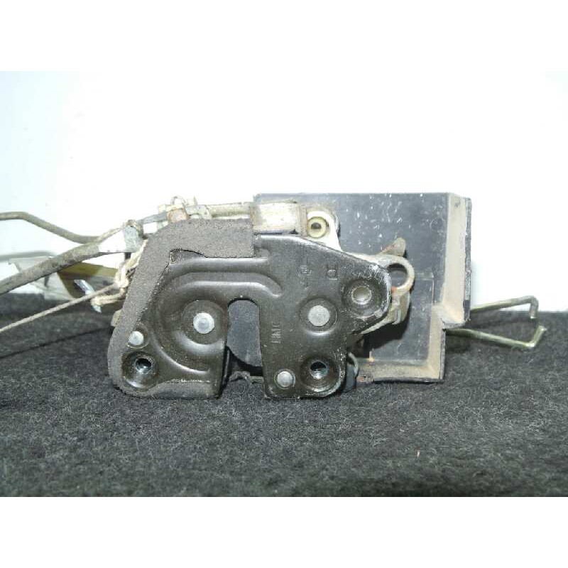 Recambio de cerradura puerta delantera derecha para hyundai coupe (rd) 1.6 fx referencia OEM IAM  3 PUERTAS 