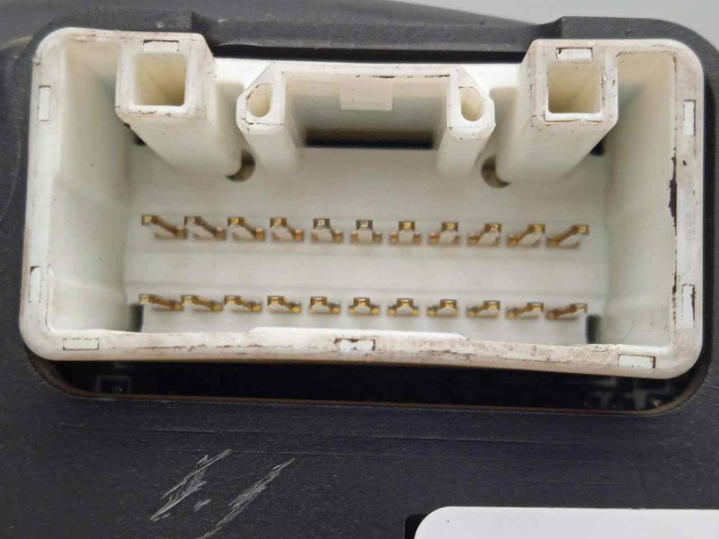 Recambio de cuadro instrumentos para toyota avensis berlina (t25) 2.0 turbodiesel cat referencia OEM IAM 8380005630H-MB257410986