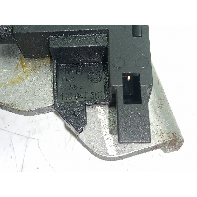 Recambio de palanca freno de mano para seat ibiza (6p1) 1.2 tsi referencia OEM IAM 6P0711461A  