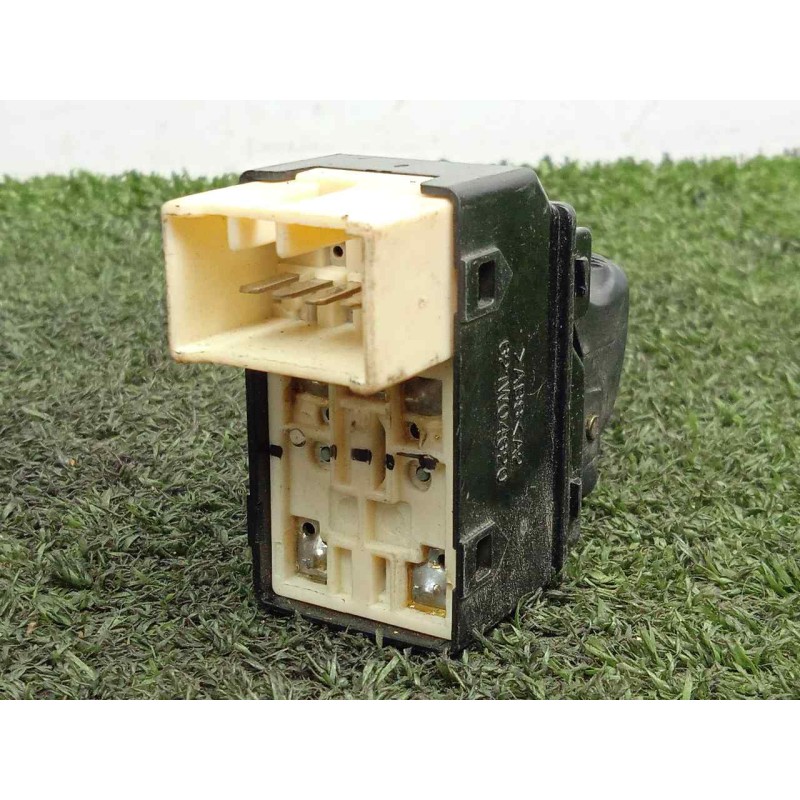 Recambio de mando elevalunas delantero izquierdo para hyundai accent (lc) crdi gl referencia OEM IAM 50307D  