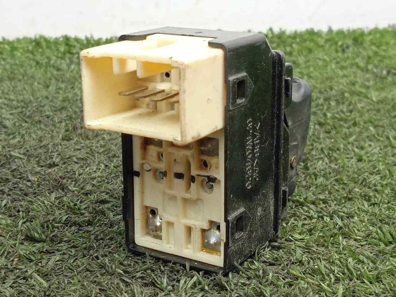 Recambio de mando elevalunas delantero izquierdo para hyundai accent (lc) crdi gl referencia OEM IAM 50307D  