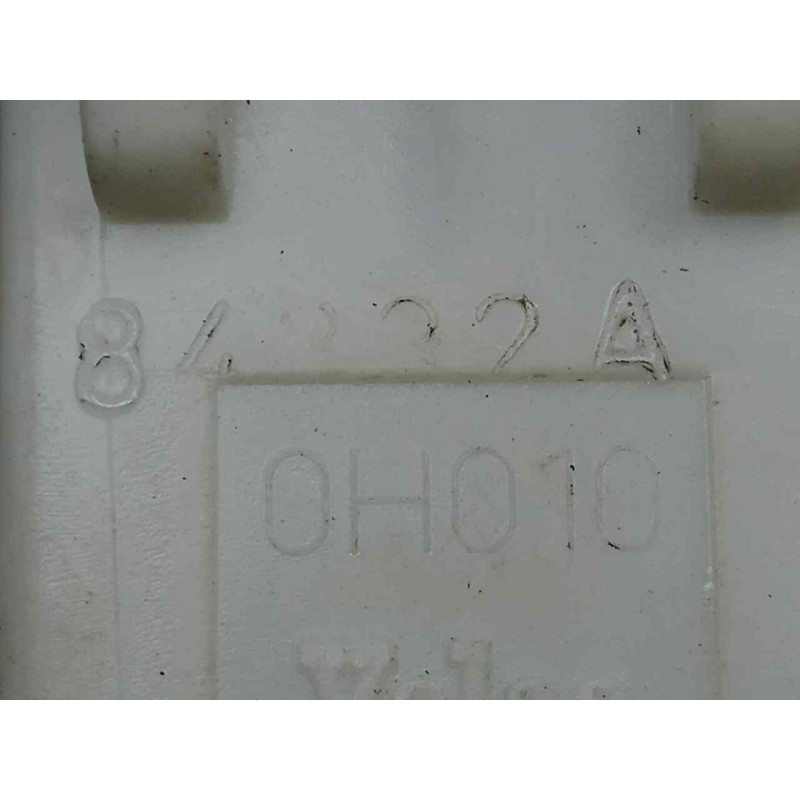 Recambio de warning para toyota aygo (kgb/wnb) 1.4 turbodiesel referencia OEM IAM 843320H010 CON.TARAS 