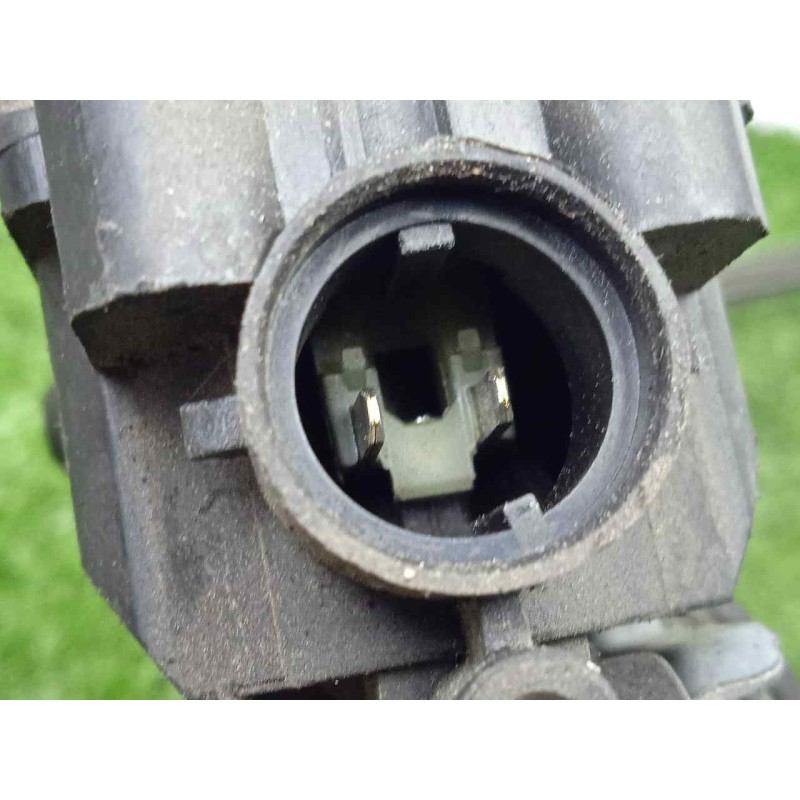 Recambio de elevalunas delantero izquierdo para renault twingo 1.2 referencia OEM IAM 119358 ELECTRICO - 2.PINES 3.PUERTAS