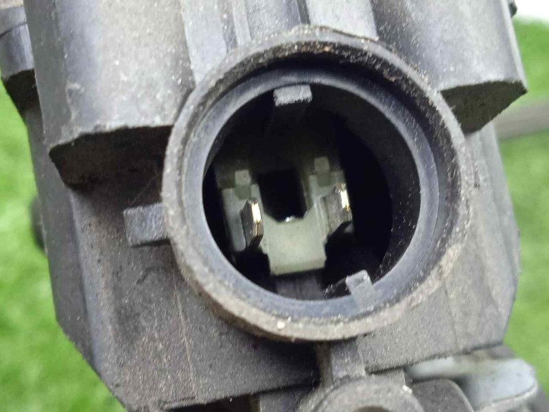 Recambio de elevalunas delantero izquierdo para renault twingo 1.2 referencia OEM IAM 119358 ELECTRICO - 2.PINES 3.PUERTAS