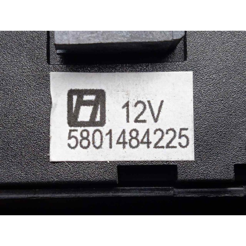 Recambio de mando elevalunas delantero derecho para iveco daily ka 3.0 diesel cat referencia OEM IAM 5801484225  