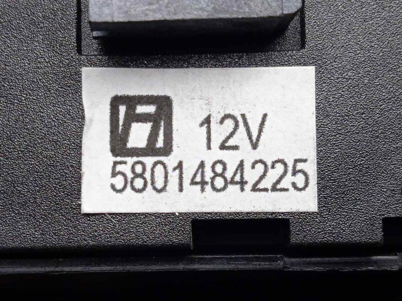 Recambio de mando elevalunas delantero derecho para iveco daily ka 3.0 diesel cat referencia OEM IAM 5801484225  