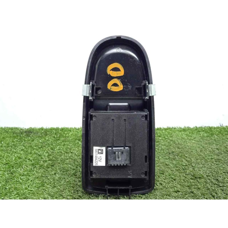 Recambio de mando elevalunas delantero derecho para iveco daily ka 3.0 diesel cat referencia OEM IAM 5801484225  