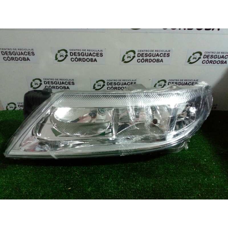 Recambio de faro izquierdo para renault laguna ii (bg0) referencia OEM IAM 11804701 01-05 SIN USAR