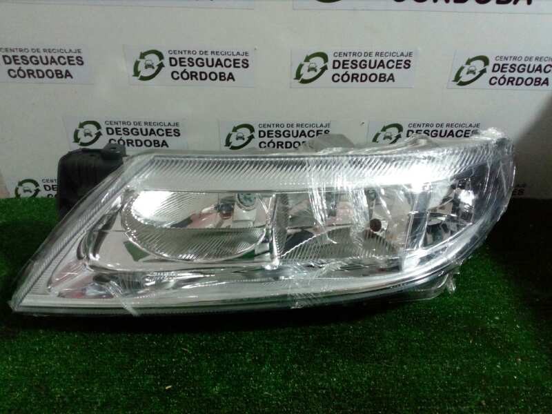 Recambio de faro izquierdo para renault laguna ii (bg0) referencia OEM IAM 11804701 01-05 SIN USAR