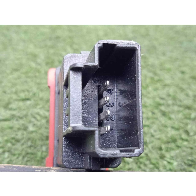 Recambio de warning para iveco daily ka 3.0 diesel cat referencia OEM IAM 69501526  