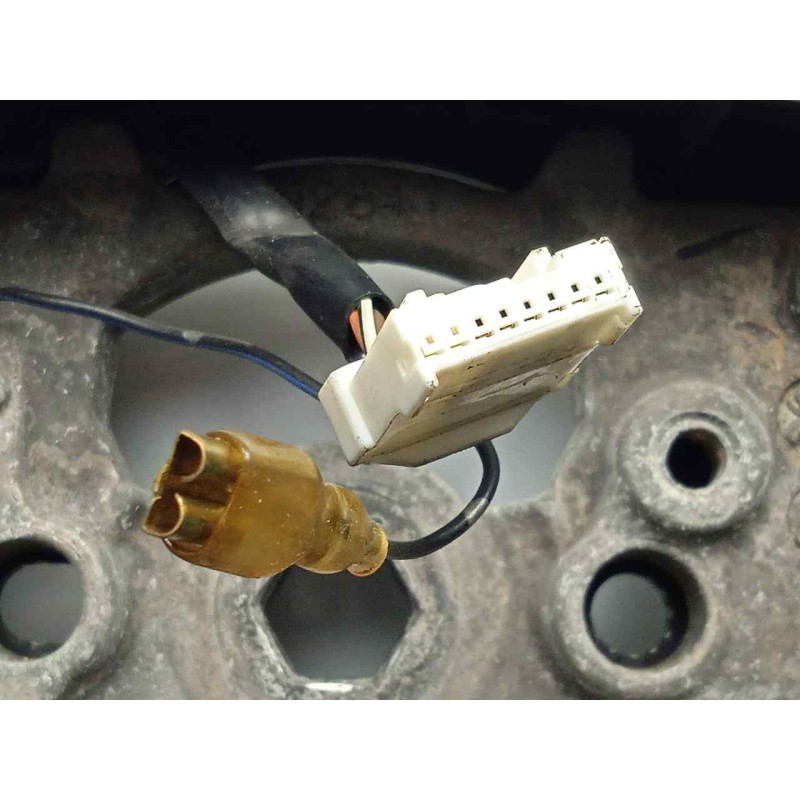 Recambio de volante para mazda 3 berlina (bk) 1.6 16v cat referencia OEM IAM  CUERO 