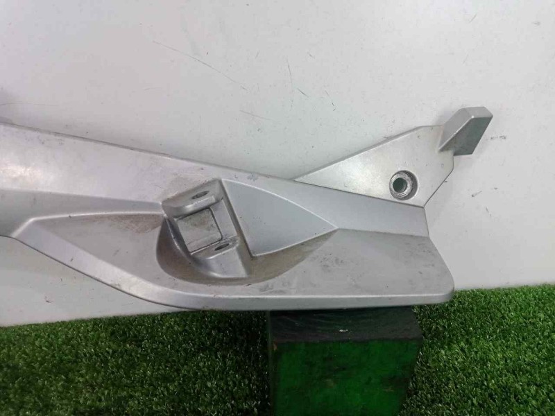 Recambio de posapie para bmw r 1200 rt/st referencia OEM IAM 4671767528902-11043010 IZQUIERDO K26 - 05-10