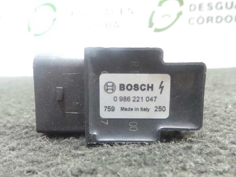 Recambio de bobina encendido para skoda fabia (5j2 ) 1.2 referencia OEM IAM 0986221047  BOSCH