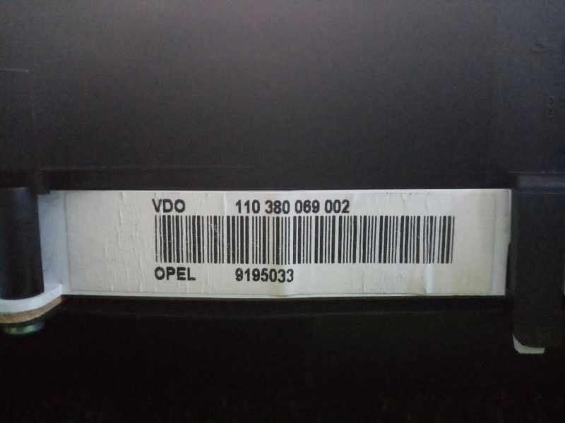 Recambio de cuadro instrumentos para opel zafira a 2.0 dti referencia OEM IAM 110380069002-9195033 ZAFIRA.A VDO