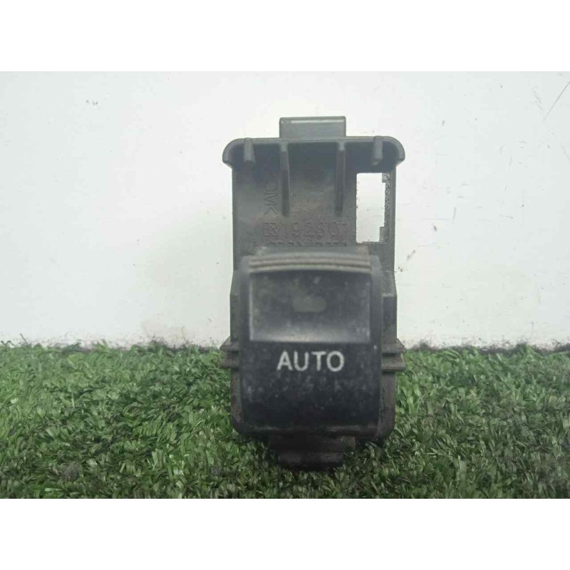 Recambio de mando elevalunas trasero derecho para toyota prius (nhw30) 1.8 16v cat referencia OEM IAM  5.PINES 