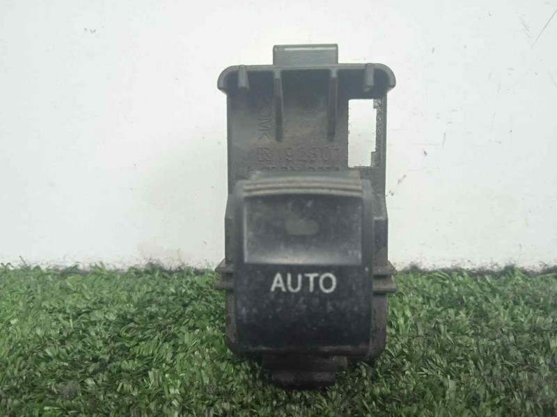 Recambio de mando elevalunas trasero derecho para toyota prius (nhw30) 1.8 16v cat referencia OEM IAM  5.PINES 