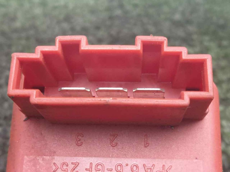 Recambio de resistencia calefaccion para audi a3 (8l) 1.9 tdi referencia OEM IAM 5DS00646701-1J0907521 3.PINES 