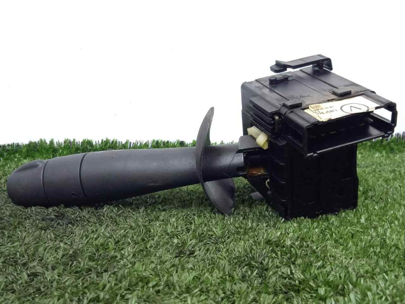 Recambio de mando limpia para renault twingo 1.2 referencia OEM IAM   13.PINES