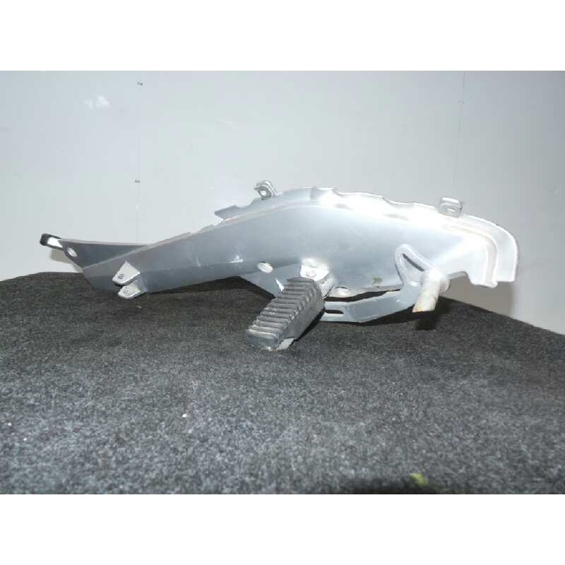 Recambio de posapie para bmw r 850 rt evo 850 c.c referencia OEM IAM 46712335897  