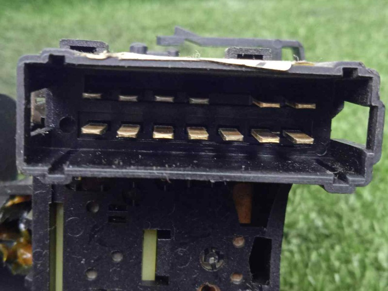 Recambio de mando limpia para renault twingo 1.2 referencia OEM IAM   13.PINES