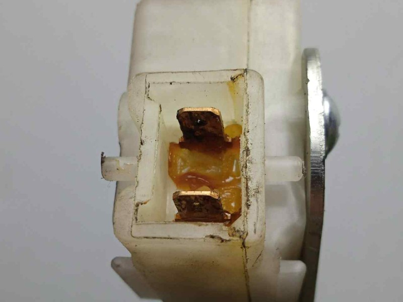 Recambio de cerradura puerta lateral derecha para iveco daily ka 3.0 diesel cat referencia OEM IAM SINREFERENCIA  