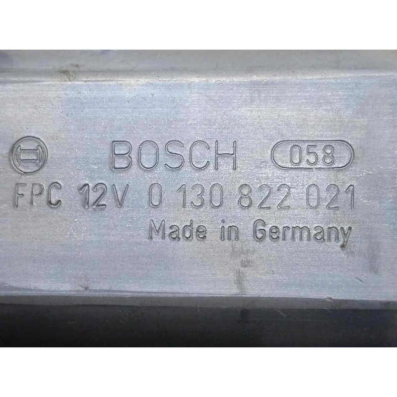 Recambio de motor elevalunas delantero derecho para peugeot 307 (s1) 1.6 16v hdi referencia OEM IAM 0130822021  