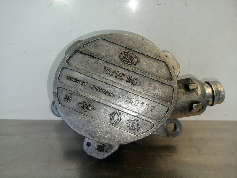 Recambio de depresor freno / bomba vacio para opel movano 2.2 dti referencia OEM IAM 8200102535-A050132  