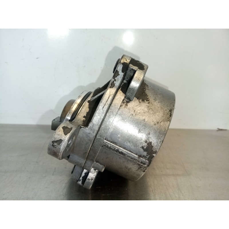 Recambio de depresor freno / bomba vacio para opel movano 2.2 dti referencia OEM IAM 8200102535-A050132  
