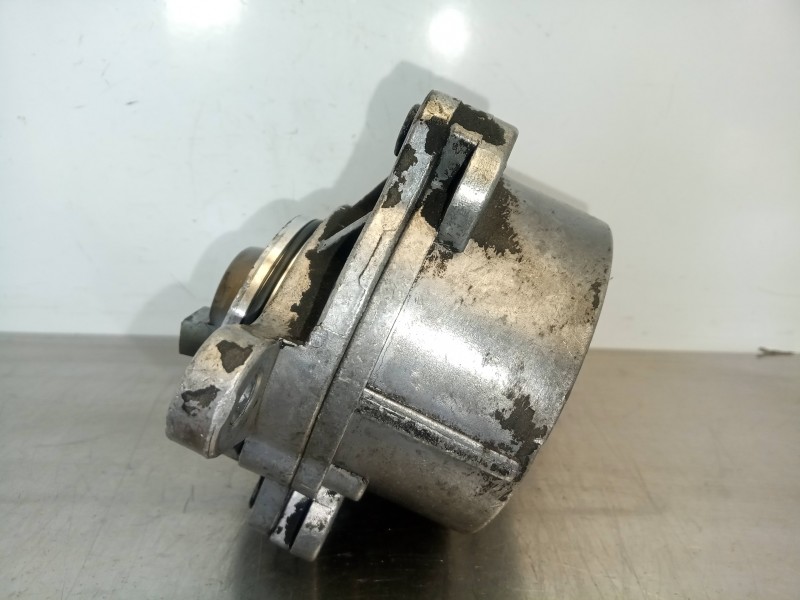 Recambio de depresor freno / bomba vacio para opel movano 2.2 dti referencia OEM IAM 8200102535-A050132  