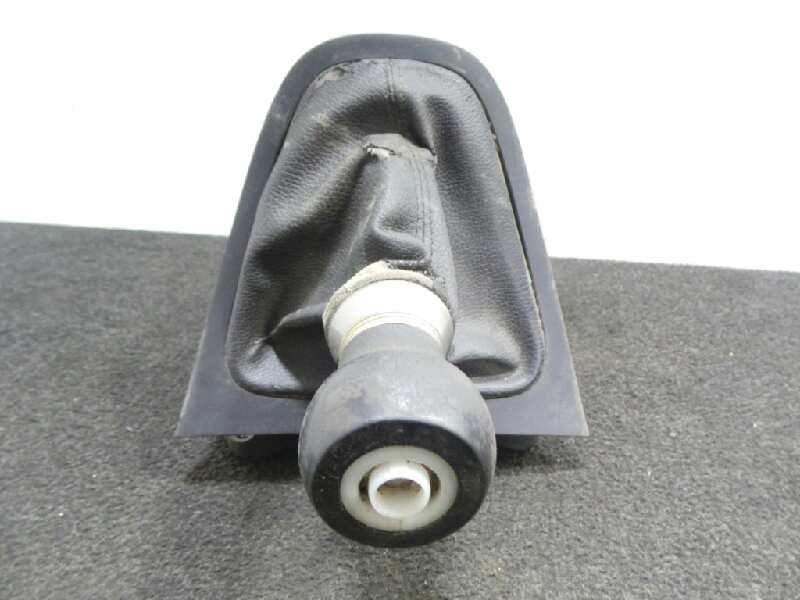 Recambio de palanca cambio para toyota auris 1.4 turbodiesel cat referencia OEM IAM   