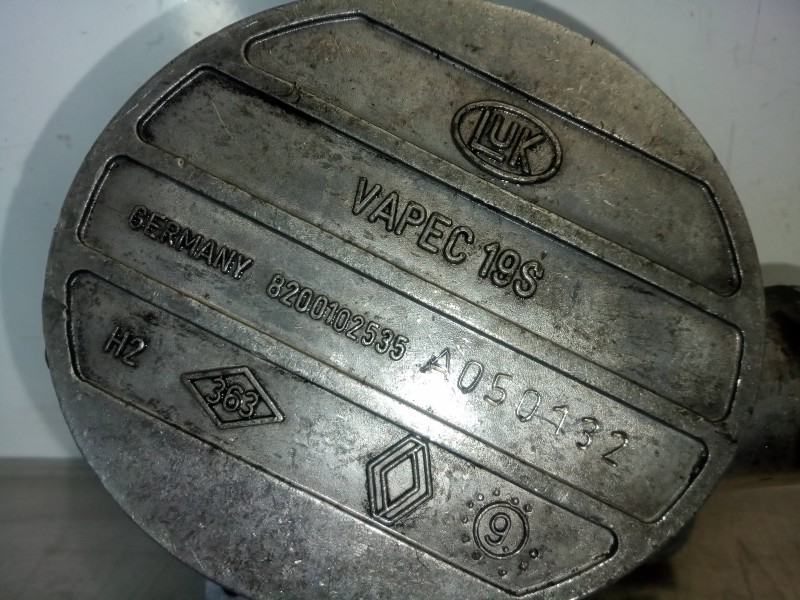 Recambio de depresor freno / bomba vacio para opel movano 2.2 dti referencia OEM IAM 8200102535-A050132  