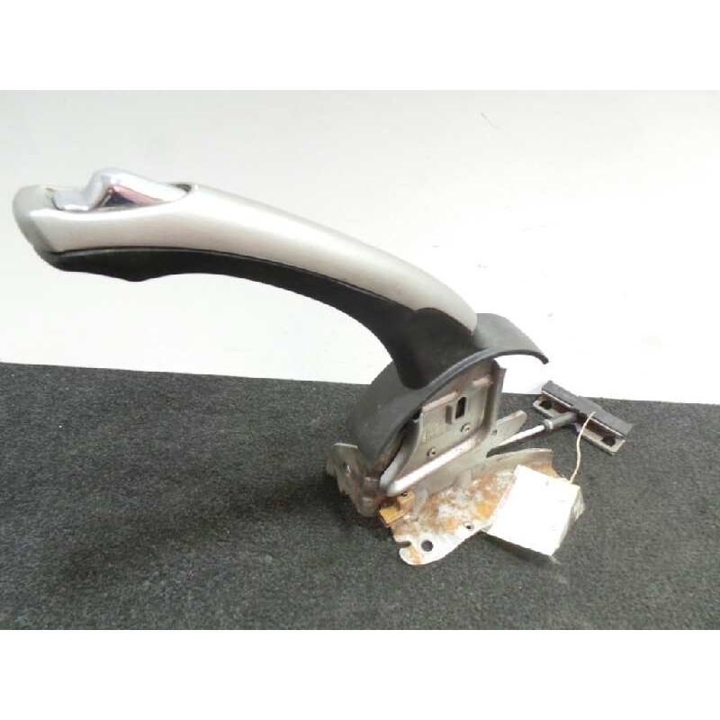 Recambio de palanca freno de mano para toyota auris 1.4 turbodiesel cat referencia OEM IAM 11319482  