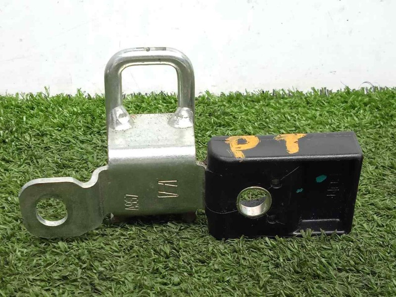 Recambio de no identificado para iveco daily ka 3.0 diesel cat referencia OEM IAM SINREFERENCIA RESBALON PORTON.TRASERO