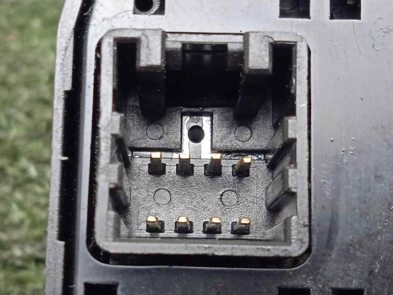 Recambio de mando retrovisor para kia carnival ii 2.9 crdi cat referencia OEM IAM 621W04210  