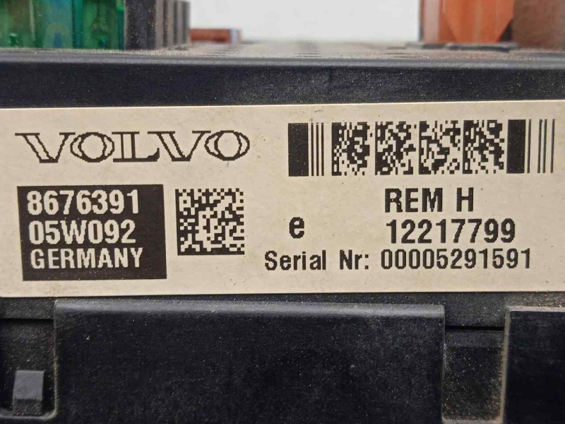 Recambio de centralita check control para volvo s60 berlina 2.4 diesel referencia OEM IAM 12217799-8676391-05W092  