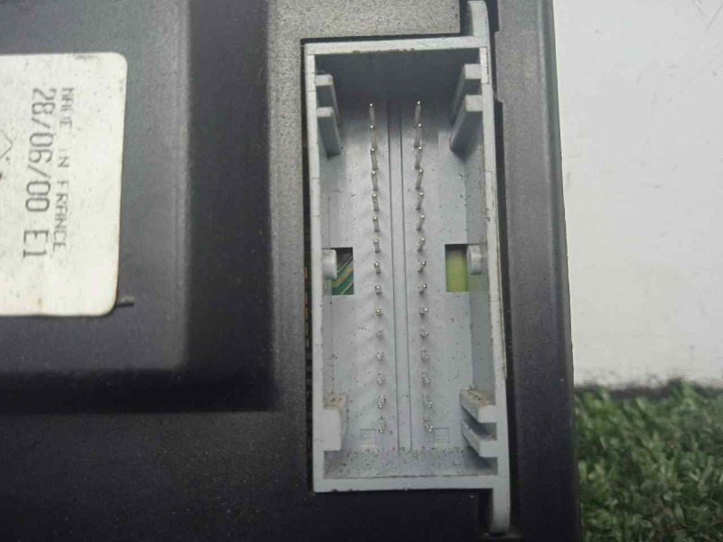 Recambio de mando climatizador para renault scenic rx4 (ja0) 2.0 16v referencia OEM IAM 7700435400-69470001 JA0. 