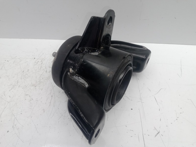 Recambio de soporte motor para kia rio 1.2 cat referencia OEM IAM   