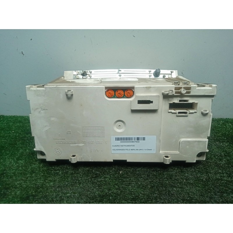 Recambio de cuadro instrumentos para volkswagen polo berlina (6n1) 1.9 diesel referencia OEM IAM 6N0919860E  