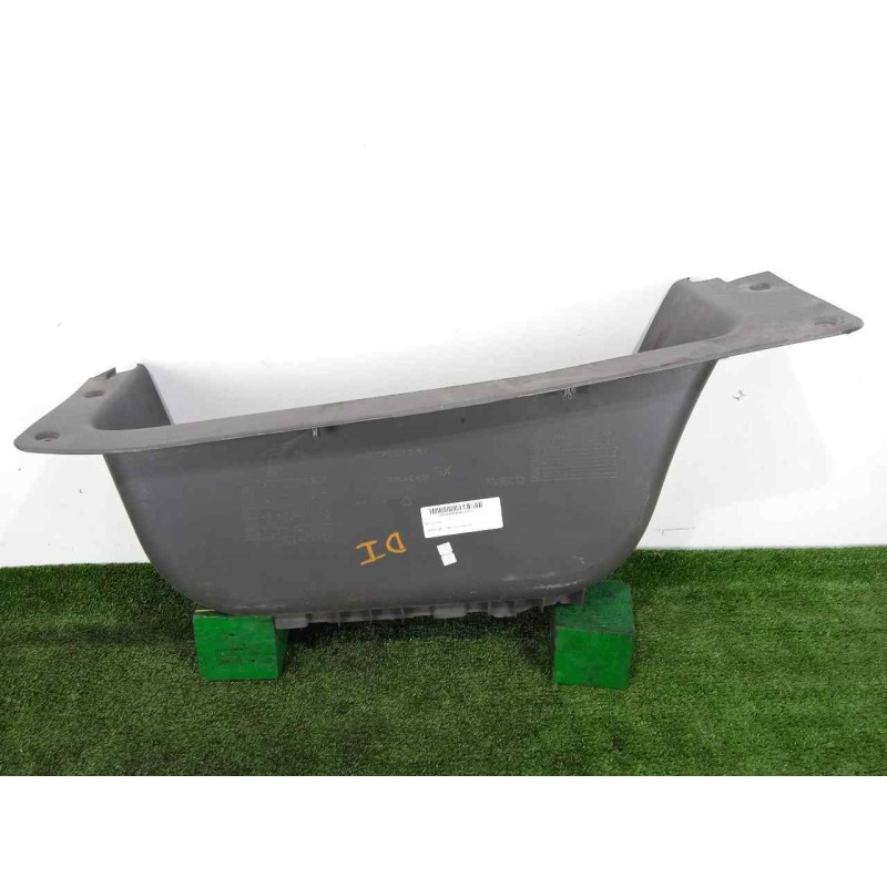 Recambio de moldura para iveco daily ka 3.0 diesel cat referencia OEM IAM 351000500-500312439-5801257175  