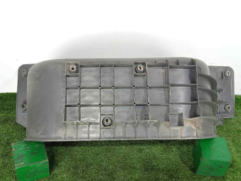 Recambio de moldura para iveco daily ka 3.0 diesel cat referencia OEM IAM 351000500-500312439-5801257175  