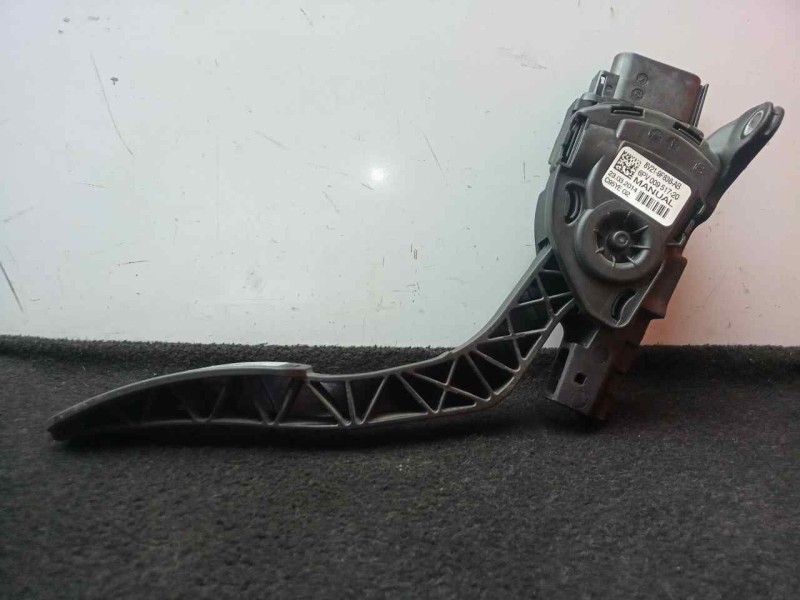 Recambio de potenciometro pedal para ford fiesta (ccn) 1.25 16v cat referencia OEM IAM 8V219F836AB-6PV00951720  