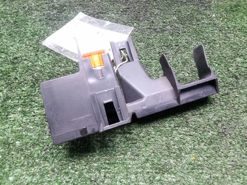 Recambio de moldura para honda forza 250 250 c.c referencia OEM IAM 50327KSVJ000  