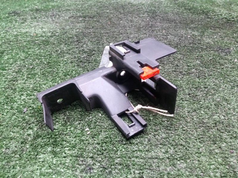 Recambio de moldura para honda forza 250 250 c.c referencia OEM IAM 50327KSVJ000  