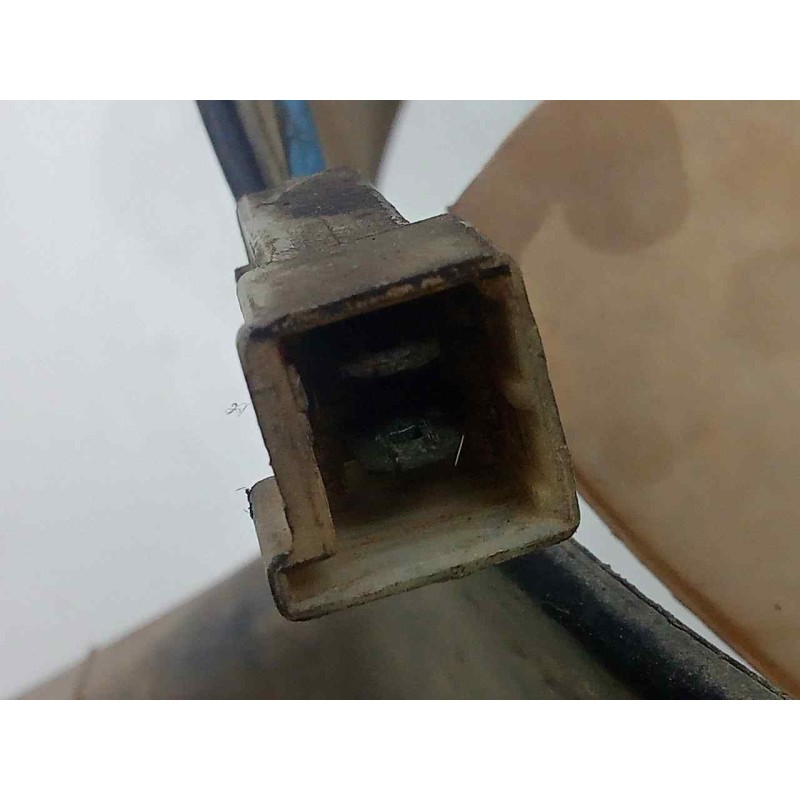 Recambio de electroventilador para seat marbella 0.9 referencia OEM IAM 9130332007 2.PINES Ø DIAMETRO: 250MM