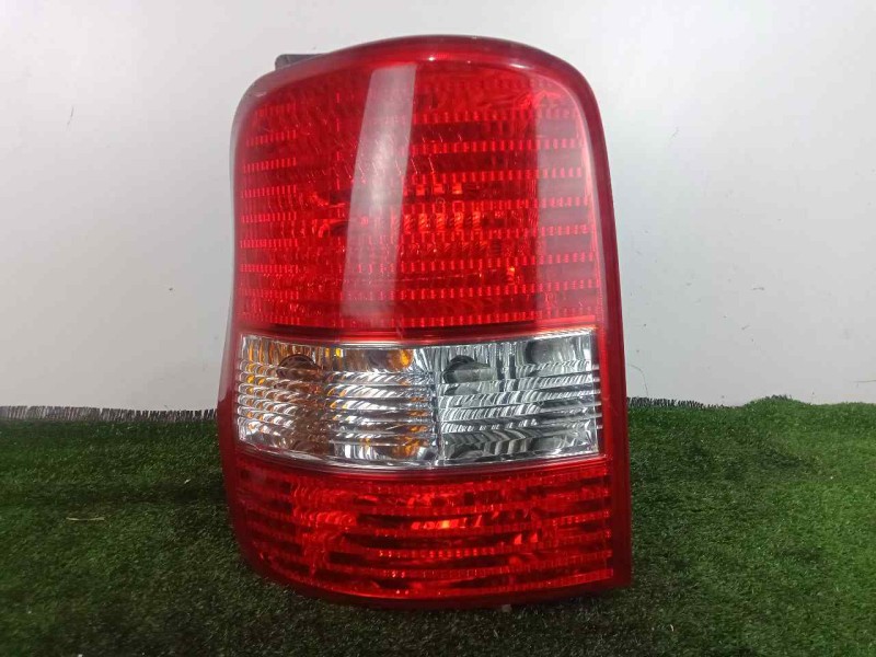 Recambio de piloto trasero izquierdo para kia carnival ii 2.9 crdi cat referencia OEM IAM SINREFERENCIA 02-06 